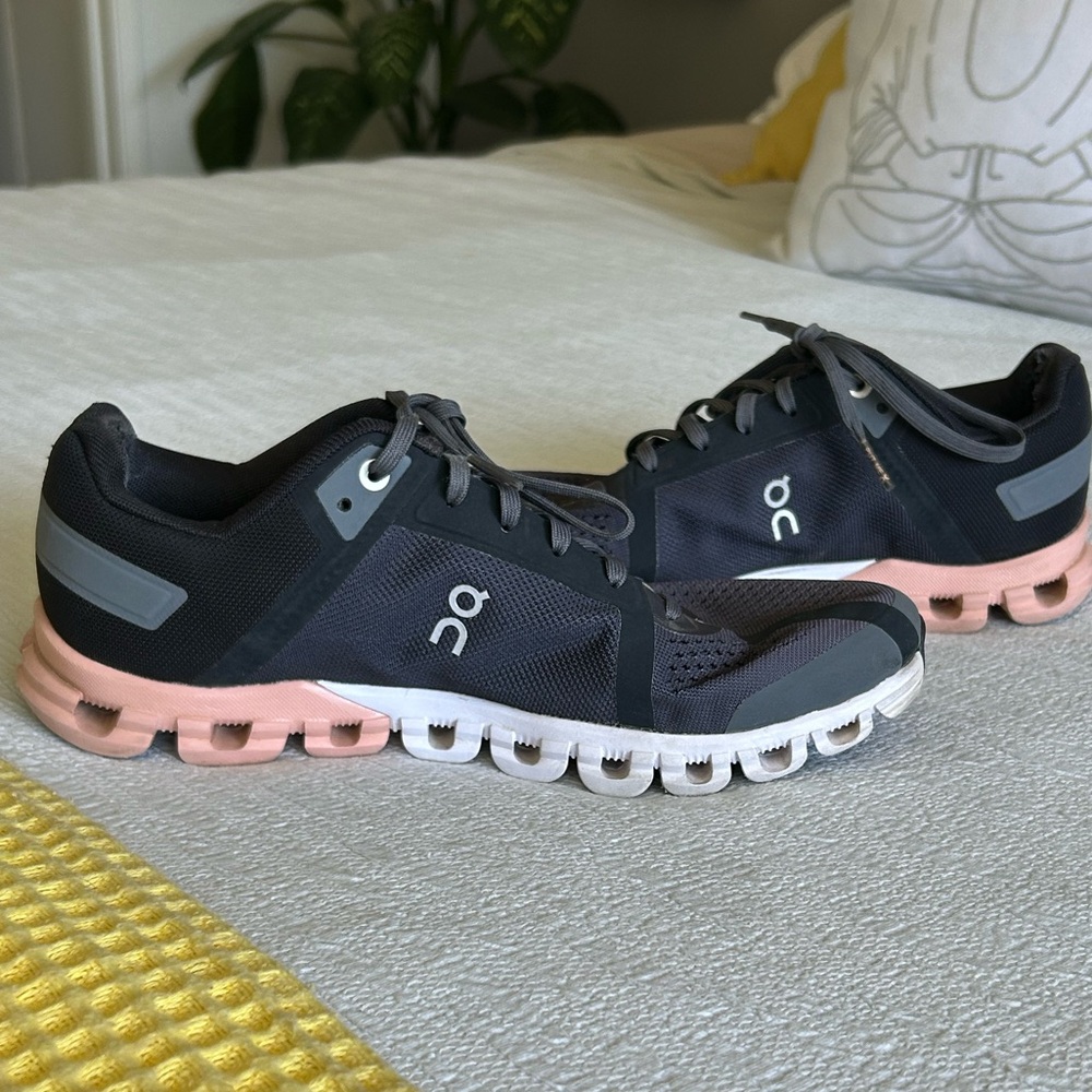 On Running Women's Gray and Pink Cloud-Style Athletic Sneakers - Picture 2 of 12